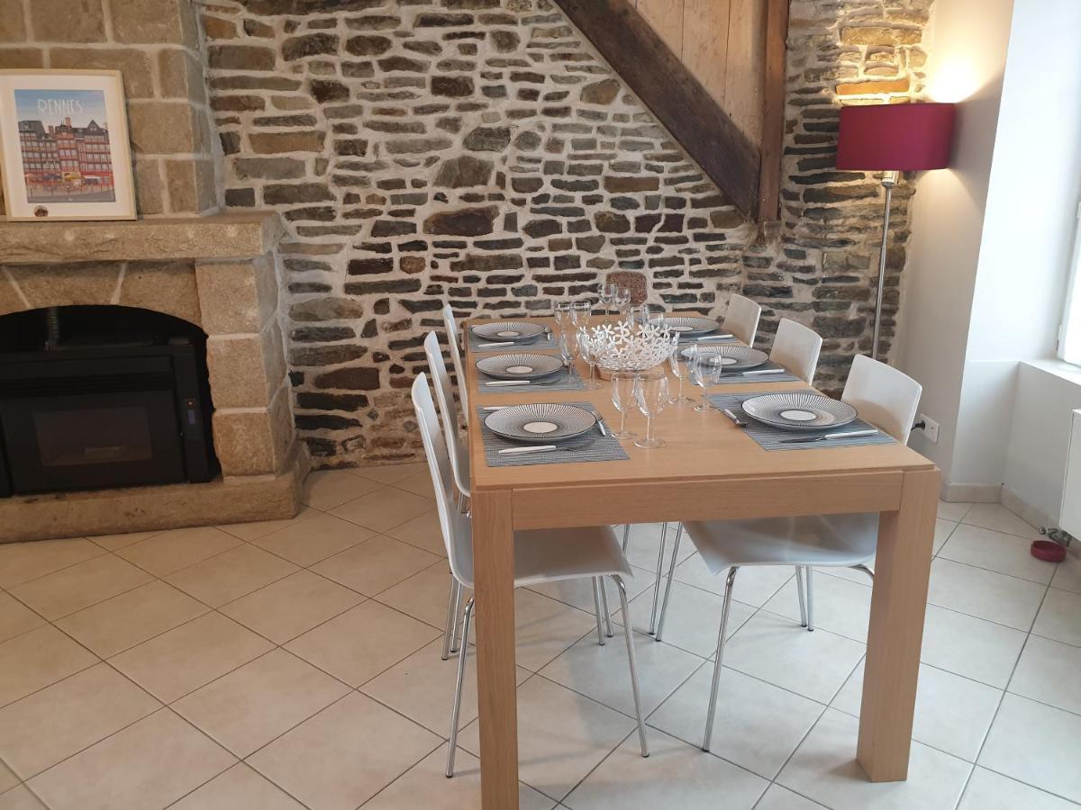 Maison De Ville Situee A 8 Kms Du Mont St Michel Pontorson Exterior foto